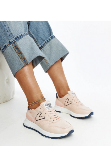 Rosa Sneakers mit dicker...