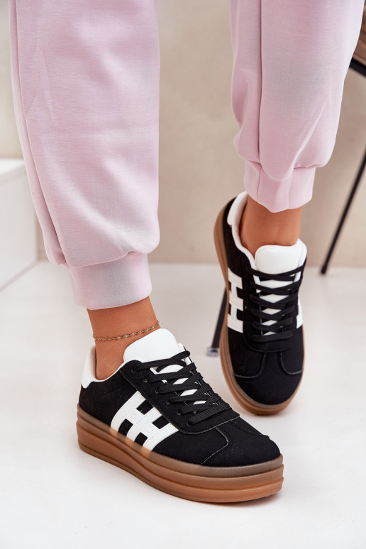 Sneakers Stilvollllschuhe Feminin mit einer Plattform schZuarze Farbe Syliyana
