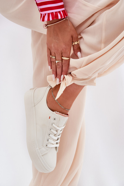 Freizeitschuhe mit einer Plattform aus Öko-Leder Big Star RR274A297 elfenbeinfarbe Freizeitschuhe mit einer Plattform aus Öko-Leder Big Star RR274A297 elfenbeinfarbe