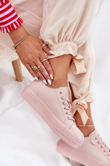 Freizeitschuhe mit einer Plattform aus Öko-Leder Big Star RR274A294 pinke Farbe