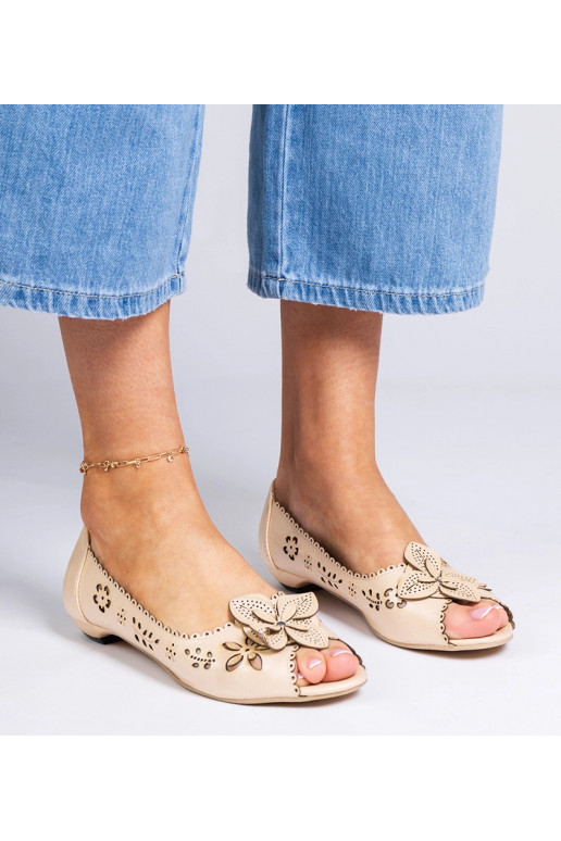 Beige durchbrochene Ballerinas mit...