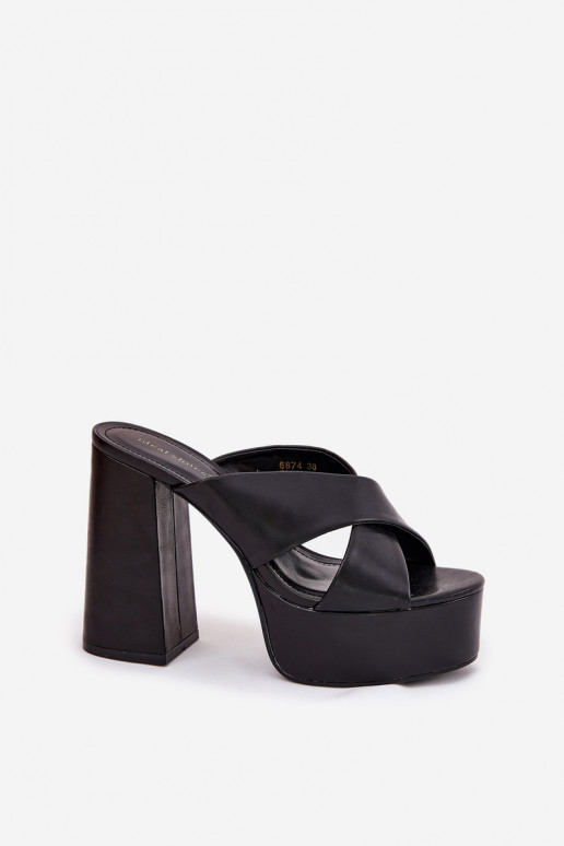 Damenhausschuhe mit einer Plattform I Aufzeichnen schZuarze Farbe Lenobos