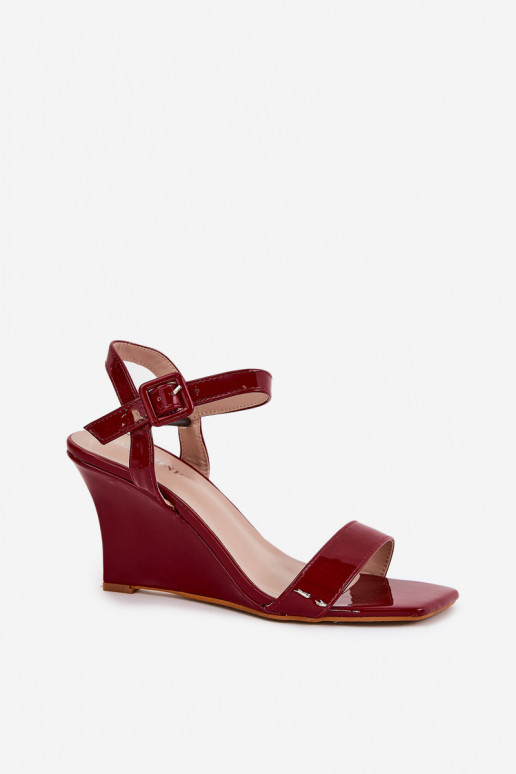 Lackierte Sandalen für Damen Auf einem Keil Burgund Vliraya Lackierte Sandalen für Damen Auf einem Keil Burgund Vliraya