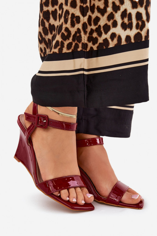 Lackierte Sandalen für Damen Auf einem Keil Burgund Vliraya Lackierte Sandalen für Damen Auf einem Keil Burgund Vliraya