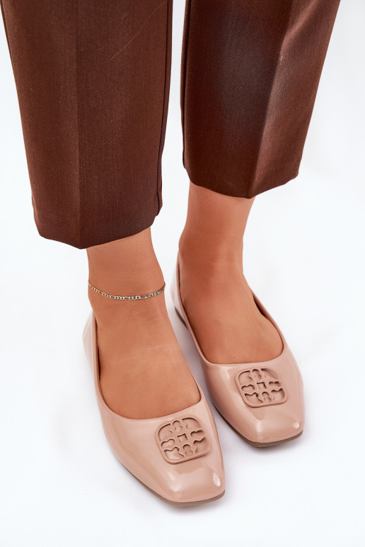 mit Lackeffekt Eleganter Stil Ballerinas Feminin Mit Dekorationen Detalem Vinceza 17377 Beige mit Lackeffekt Eleganter Stil Ballerinas Feminin Mit Dekorationen Detalem Vinceza 17377 Beige