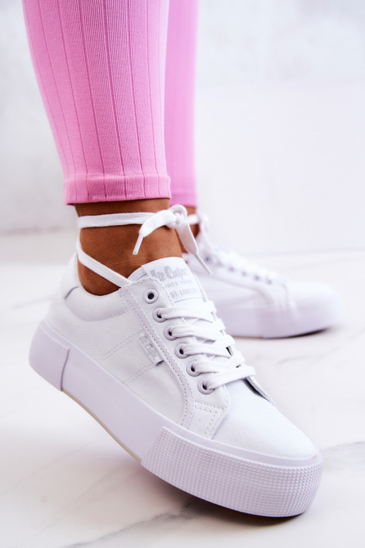 Turnschuhe mit einer Plattform Lee Cooper LCIN-22-31-0884L Zueiße Farbe Turnschuhe mit einer Plattform Lee Cooper LCIN-22-31-0884L Zueiße Farbe