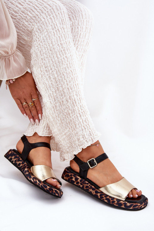 Sandalen Haut Feminin mit einer Plattform und Schriften S.Barski JC51-347 goldene Farbe Sandalen Haut Feminin mit einer Plattform und Schriften S.Barski JC51-347 goldene Farbe