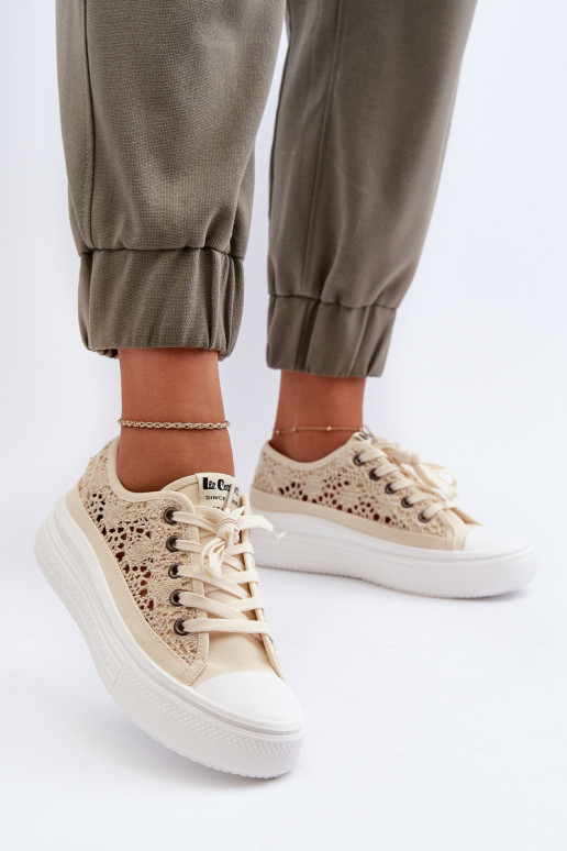 mit Spitzenmotiven Freizeitschuhe Lee Cooper LCIN-23-44-1620 Beige