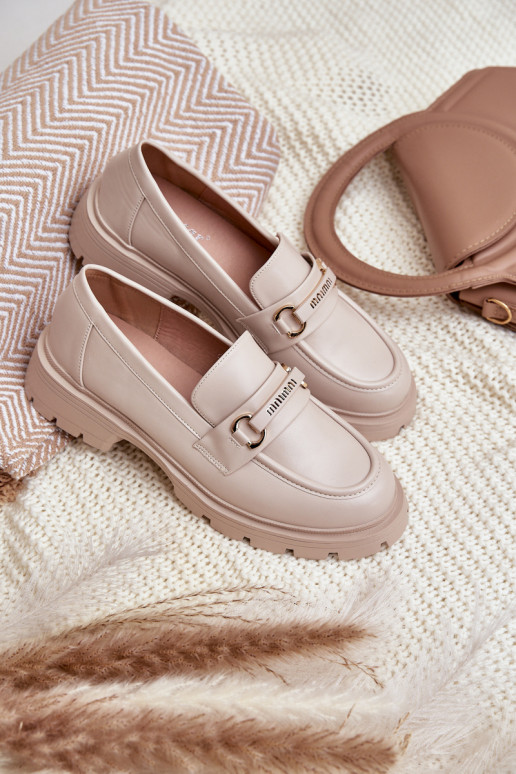 Sandfarbene klassische... Sandfarbene klassische...