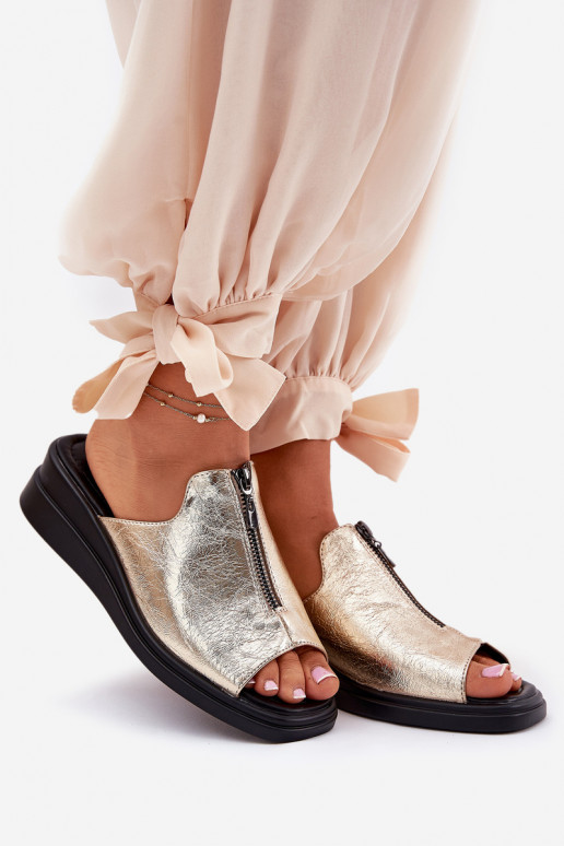 Damenhausschuhe Auf einem Keil mit Reißverschlüssen goldene Farbe Irriva