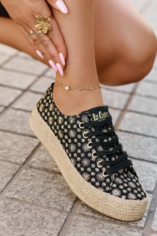 Gemustert Freizeitschuhe mit einer Plattform Mit Zopf Lee Cooper LCIN-25-08-3647L schZuarze Farbe