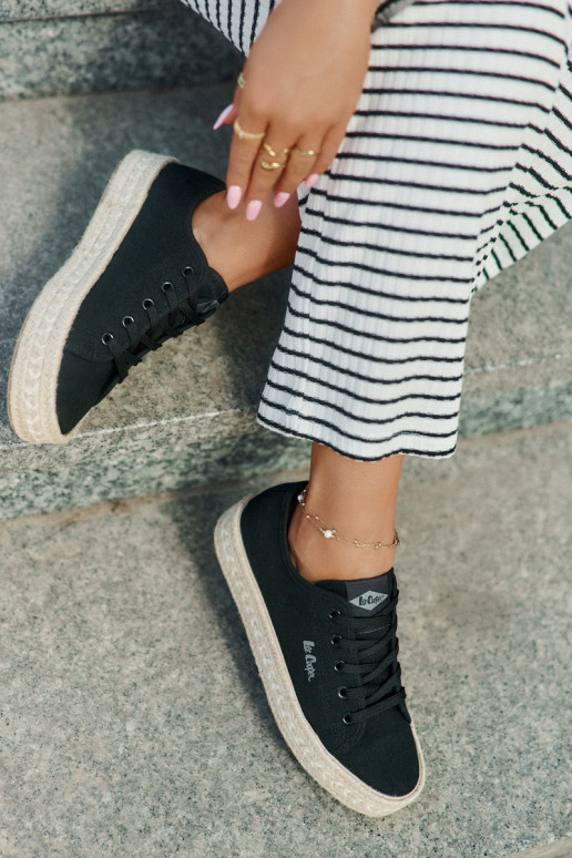 Freizeitschuhe Mit Zopf Lee Cooper LCIN-25-44-3216 schZuarze Farbe