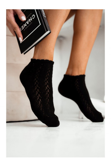 Socken Feminin Stopki mit durchbrochenen Elementen schZuarze Farbe