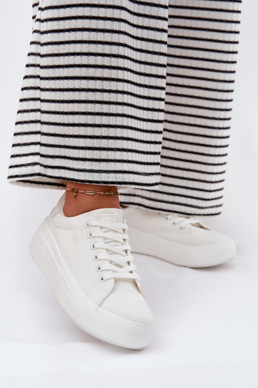 Freizeitschuhe mit einer Plattform Big Star RR274463 Zueiße Farbe  Freizeitschuhe mit einer Plattform Big Star RR274463 Zueiße Farbe