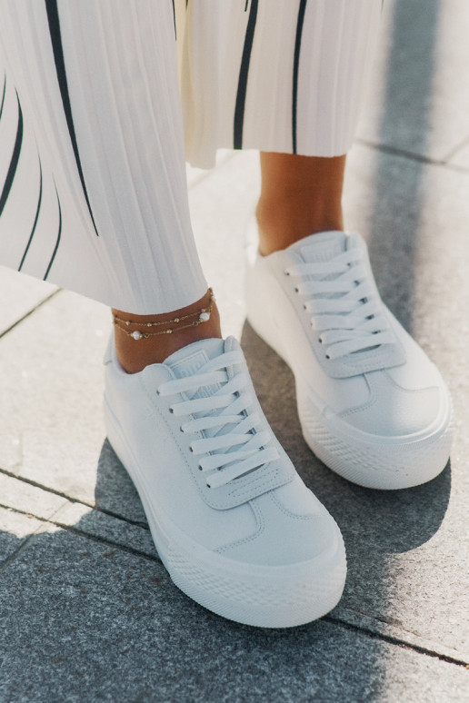 Freizeitschuhe mit einer Plattform Big Star RR274337 Zueiße Farbe Freizeitschuhe mit einer Plattform Big Star RR274337 Zueiße Farbe