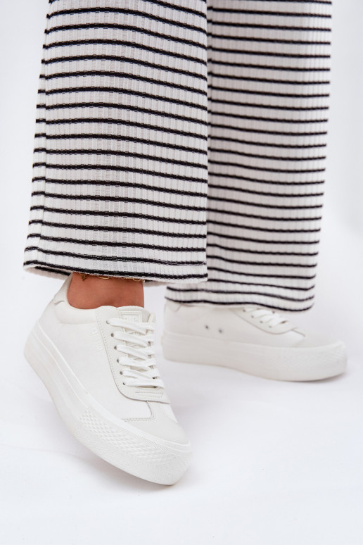 Freizeitschuhe mit einer Plattform Big Star RR274337 Zueiße Farbe Freizeitschuhe mit einer Plattform Big Star RR274337 Zueiße Farbe