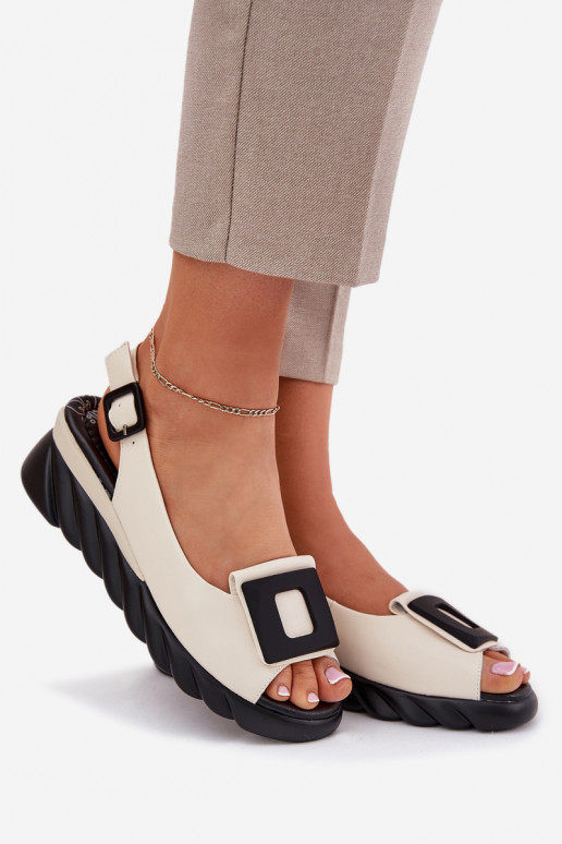 Damensandalen Feminin Auf einem Keil mit Dekoration Artiker 56C1570 Beige Damensandalen Feminin Auf einem Keil mit Dekoration Artiker 56C1570 Beige