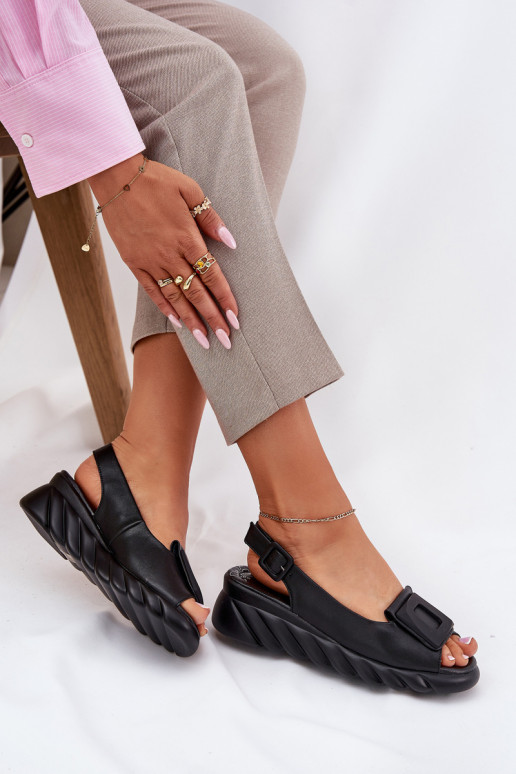 Damensandalen Feminin Auf einem Keil mit Dekoration Artiker 56C2156 schZuarze Farbe Damensandalen Feminin Auf einem Keil mit Dekoration Artiker 56C2156 schZuarze Farbe