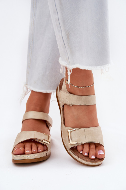 Bequeme Damensandalen Auf einem Keil Beige Sadevale Bequeme Damensandalen Auf einem Keil Beige Sadevale