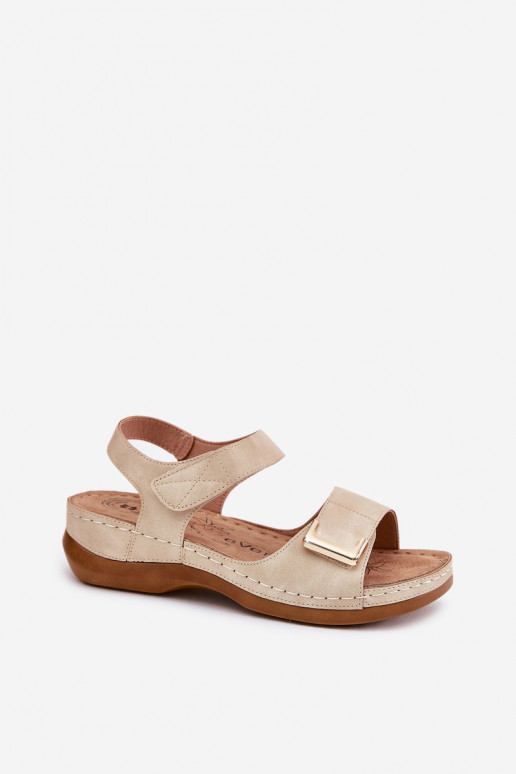 Bequeme Damensandalen Auf einem Keil Beige Sadevale Bequeme Damensandalen Auf einem Keil Beige Sadevale