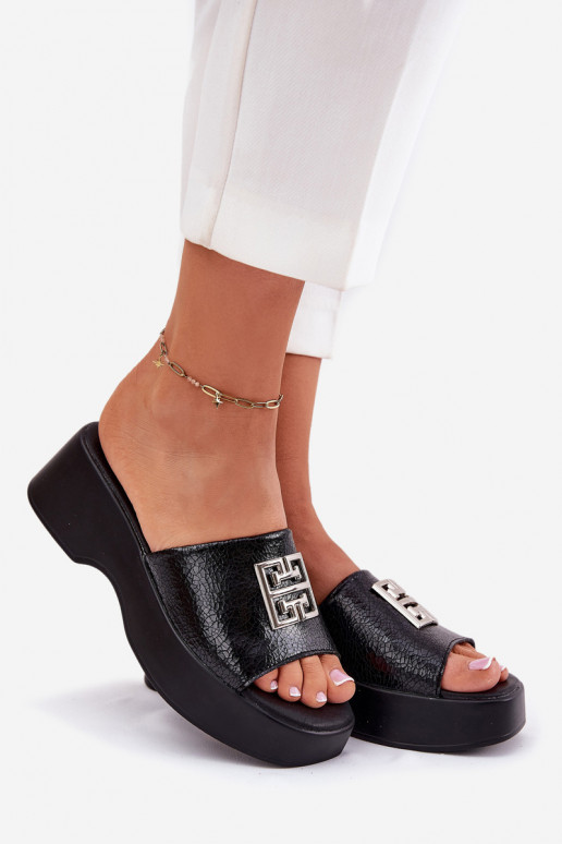 Lederhausschuhe Feminin mit Ornamenten Vinceza 79526 schZuarze Farbe