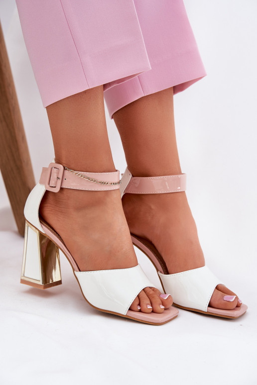 Lackierte Sandalen für Damen mit Absätzen Vinceza 20266 Zueiße Farbe