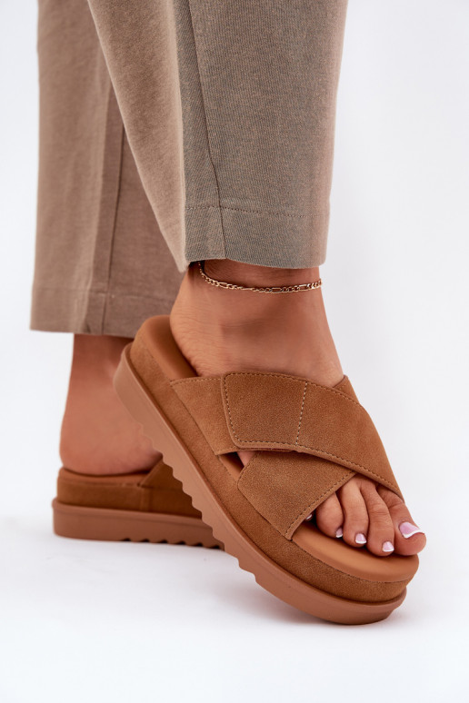 Damenhausschuhe mit einer Plattform Z Przeplatającymi Się Paskami braune Farbe Rinasara Damenhausschuhe mit einer Plattform Z Przeplatającymi Się Paskami braune Farbe Rinasara