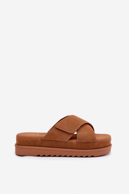 Damenhausschuhe mit einer Plattform Z Przeplatającymi Się Paskami braune Farbe Rinasara Damenhausschuhe mit einer Plattform Z Przeplatającymi Się Paskami braune Farbe Rinasara