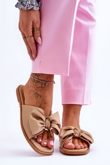 Feminin Lederhausschuhe mit Bändern Beige Becky