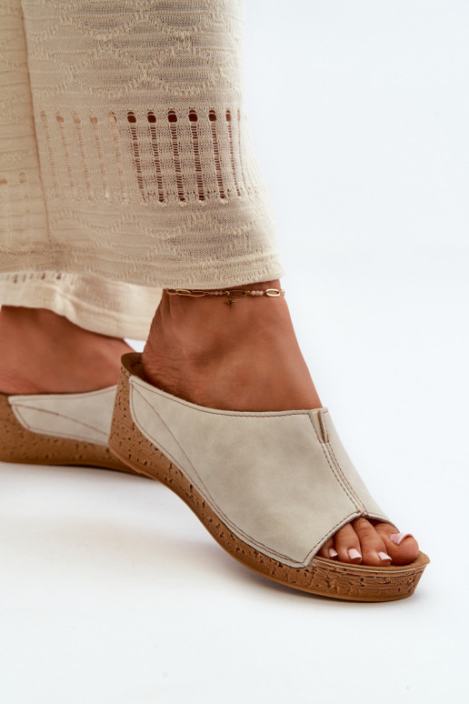 Bequeme Damenhausschuhe Auf einem Keil Inblu NG000002 Beige