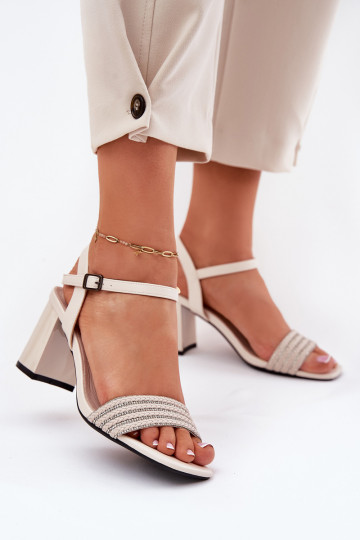 Damen-Sandalen mit hohen Absätzen mit blitzenden Augen I Plecionką Vinceza 62228 Beige