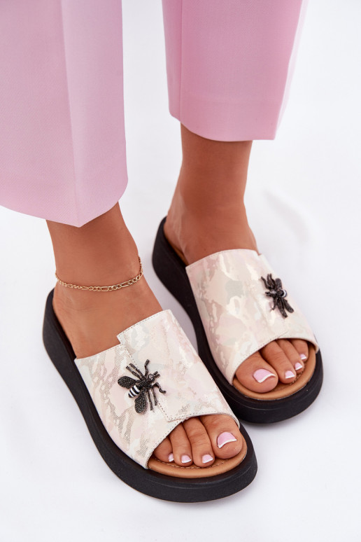 Lederhausschuhe Feminin Z Broszką Vinceza 66752 Beige Lederhausschuhe Feminin Z Broszką Vinceza 66752 Beige