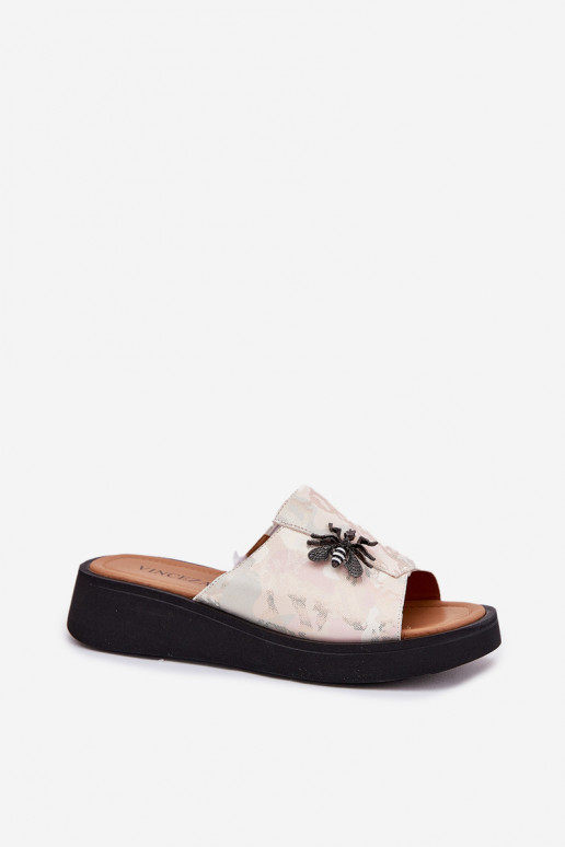 Lederhausschuhe Feminin Z Broszką Vinceza 66752 Beige Lederhausschuhe Feminin Z Broszką Vinceza 66752 Beige