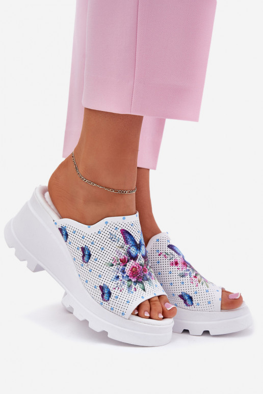 Lederhausschuhe Feminin Auf einem Keil Artiker 56C0428 Zueiße Farbe