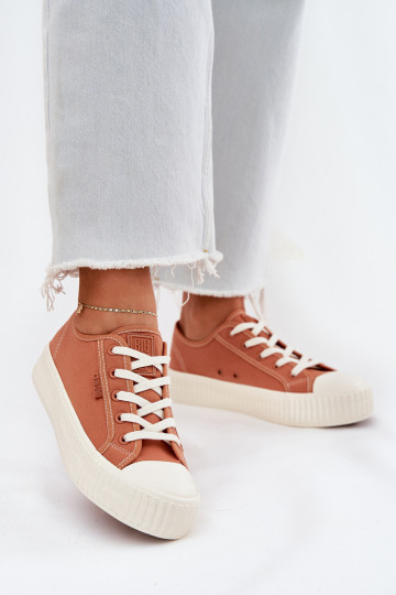 Freizeitschuhe mit einer Plattform Big Star RR274778 orange Farbe