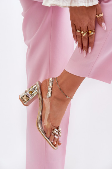 Durchschauen Sandalen mit Absätzen mit leuchtenden Augen Vinceza 70110 goldene Farbe