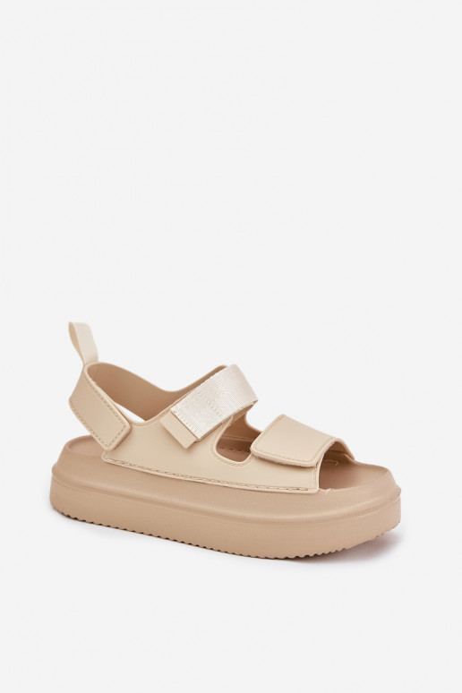 Damensandalen mit einer Plattform Z mit Klebeverschlussami Beige Nitepira