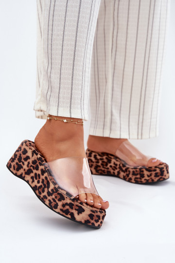 Damenhausschuhe Z Transparentnym Streifenem Auf einem Keil mit Leopardenfellmuster Meltiana