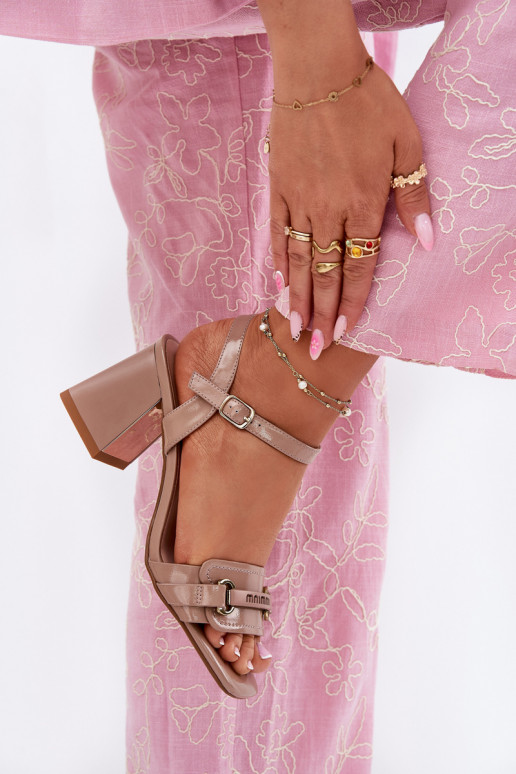 Haut Lackierte Sandalen für Damen mit Absätzen Beige Mevonelle Haut Lackierte Sandalen für Damen mit Absätzen Beige Mevonelle