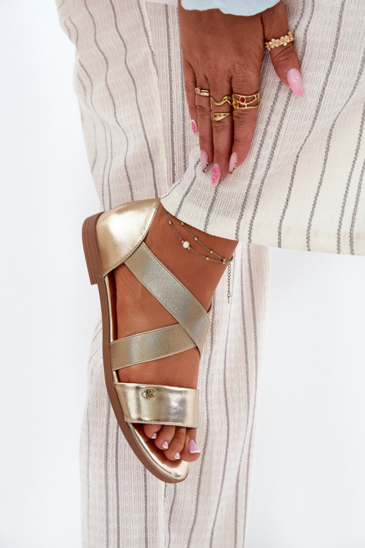 Flache Sandalen für Damen Z Elastycznymi Paskami goldene Farbe Es mussrinea Flache Sandalen für Damen Z Elastycznymi Paskami goldene Farbe Es mussrinea