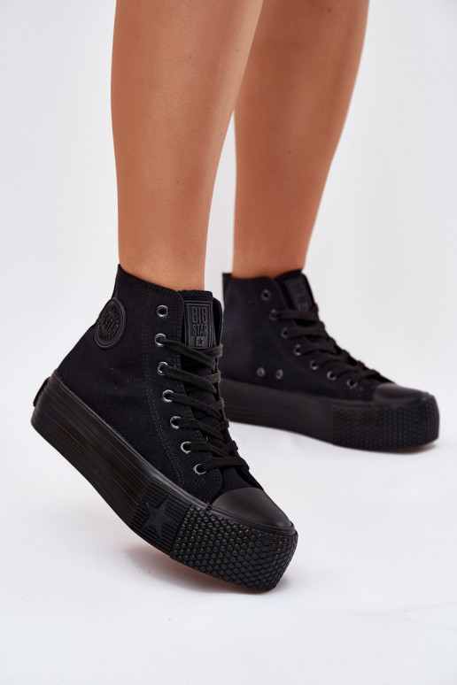 Freizeitschuhe mit einer Plattform Big Star RR274742 schZuarze Farbe Freizeitschuhe mit einer Plattform Big Star RR274742 schZuarze Farbe