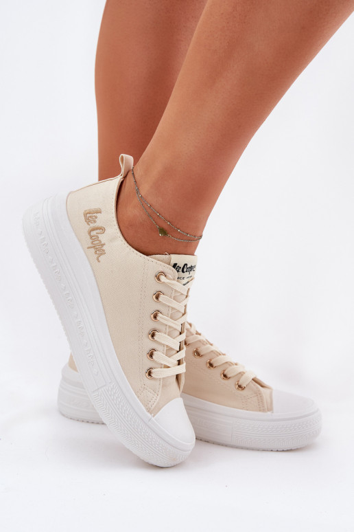 Freizeitschuhe mit einer Plattform Lee Cooper LCIN-24-44-2464L Beige