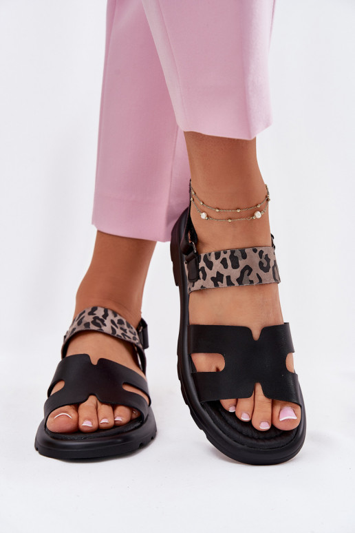Damensandalen Feminin mit breiten Absätzen mit Leopardenfellmuster Vinceza 66780 schZuarze Farbe Damensandalen Feminin mit breiten Absätzen mit Leopardenfellmuster Vinceza 66780 schZuarze Farbe