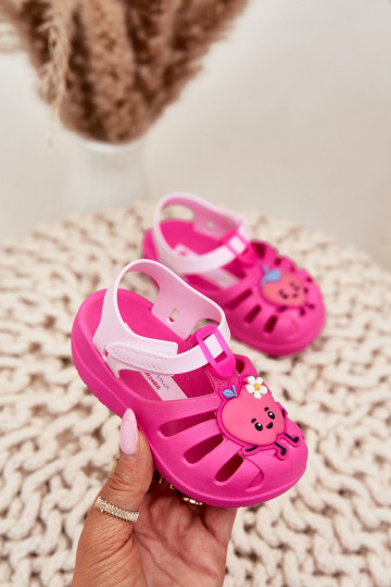 Sandalen Kindisch mit Klebeverschlüssen OZuoce 83615 Ipanema Summer XIV pinke Farbe