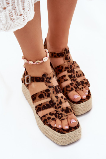Damen-Sandalen mit Riemen und geflochtenen Elementen Pardauss mit Leopardenmuster