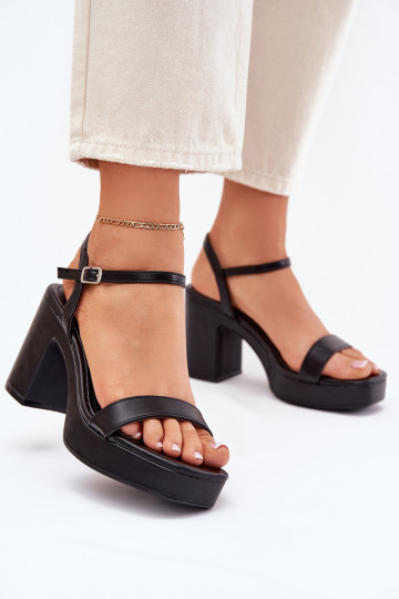 Künstliche Leder Damen Sandalen mit Absatz Lillita schwarz