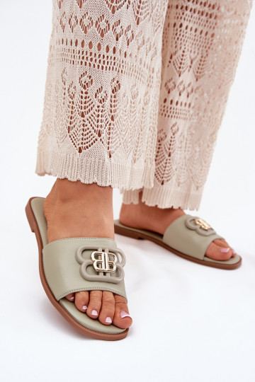 Flache Damen-Pantoletten mit eleganten Details Nenitta in Grün 2
