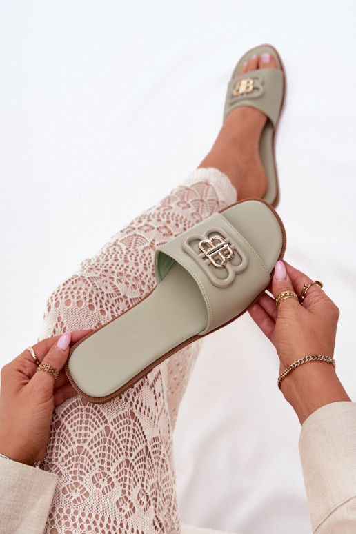 gleichschenklig Damenhausschuhe Mit Dekorationen Detalem grüne Farbe Nenitta