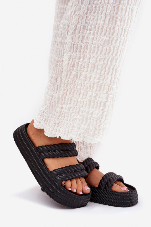 Leichte Damen-Hausschuhe mit Plateau...