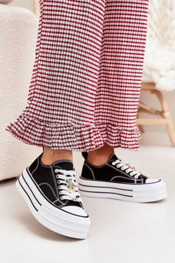 Freizeitschuhe mit einer Plattform Ze goldene Farbemi Przypinkami schZuarze Farbe Fiorina 2